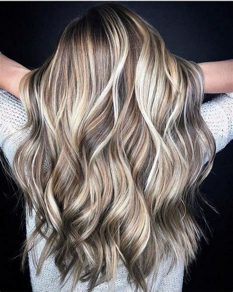 blonde hair with highlights for fall